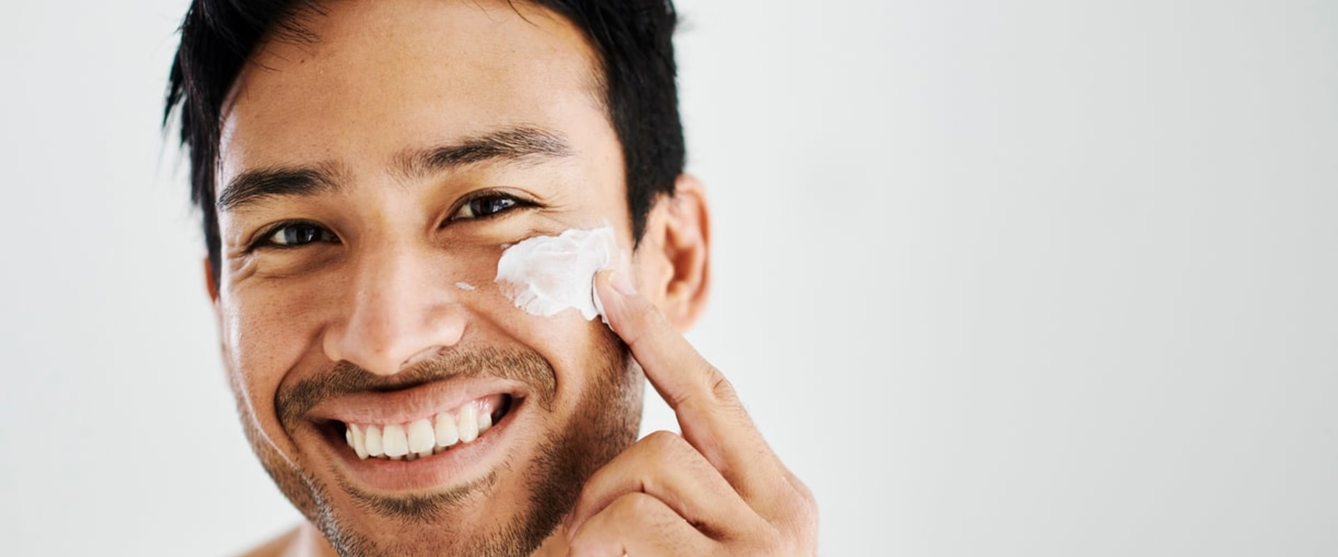Best Products for Dry Skin: A Comprehensive Guide for Men's Skincare